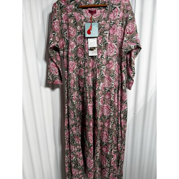 Paisley & Pomegranate Nila Rubia Hand-Block Floral Maxi Dress Taupe Pink LG - Picture 2 of 8